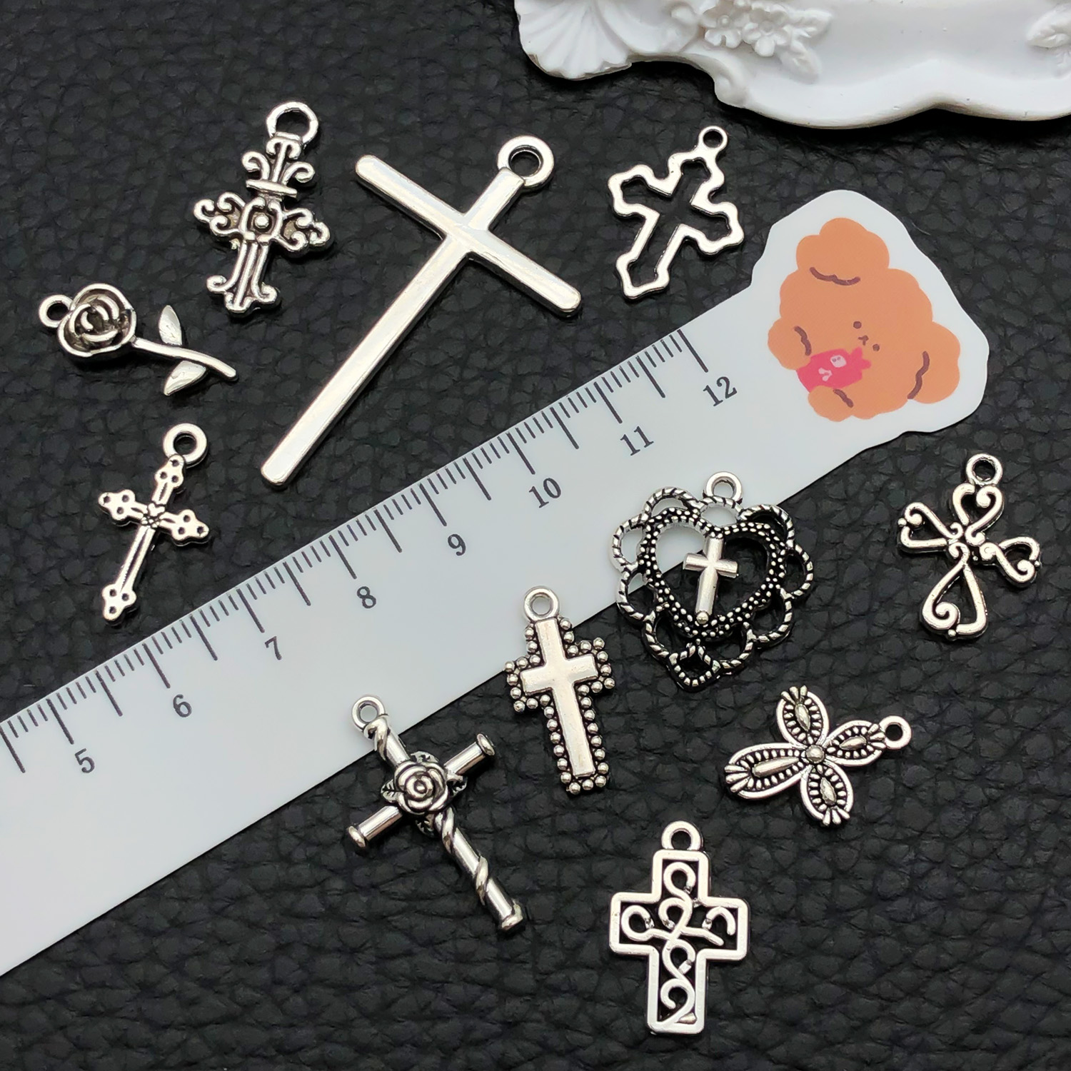 52pcs Assorted Cross Pendants  - Jewelry Making Online recensione e prezzo