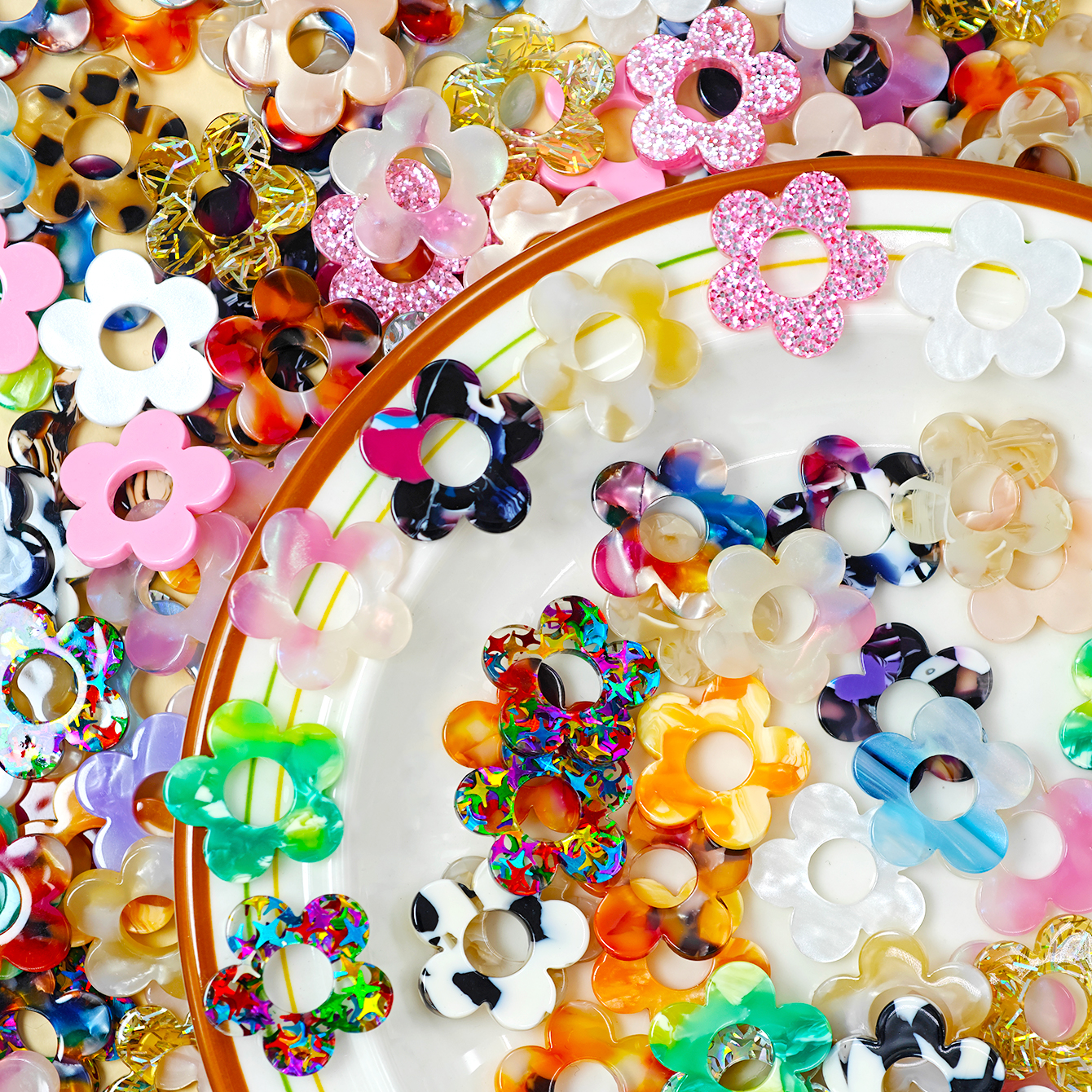 Cute Colorful Sequin Acrylic F - Jewelry Making Online recensione e prezzo