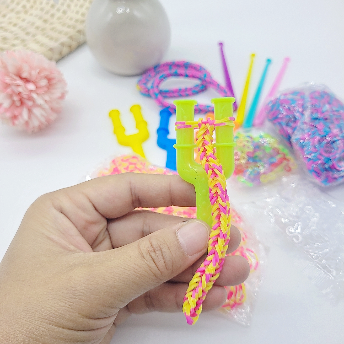 Friendship Bracelet Set, Inclu - Jewelry Making Online recensione e prezzo